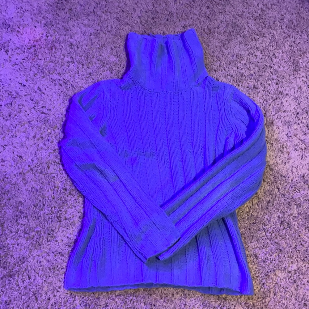 BASIC EDITIONS LIGHT BLUE TURTLENECK